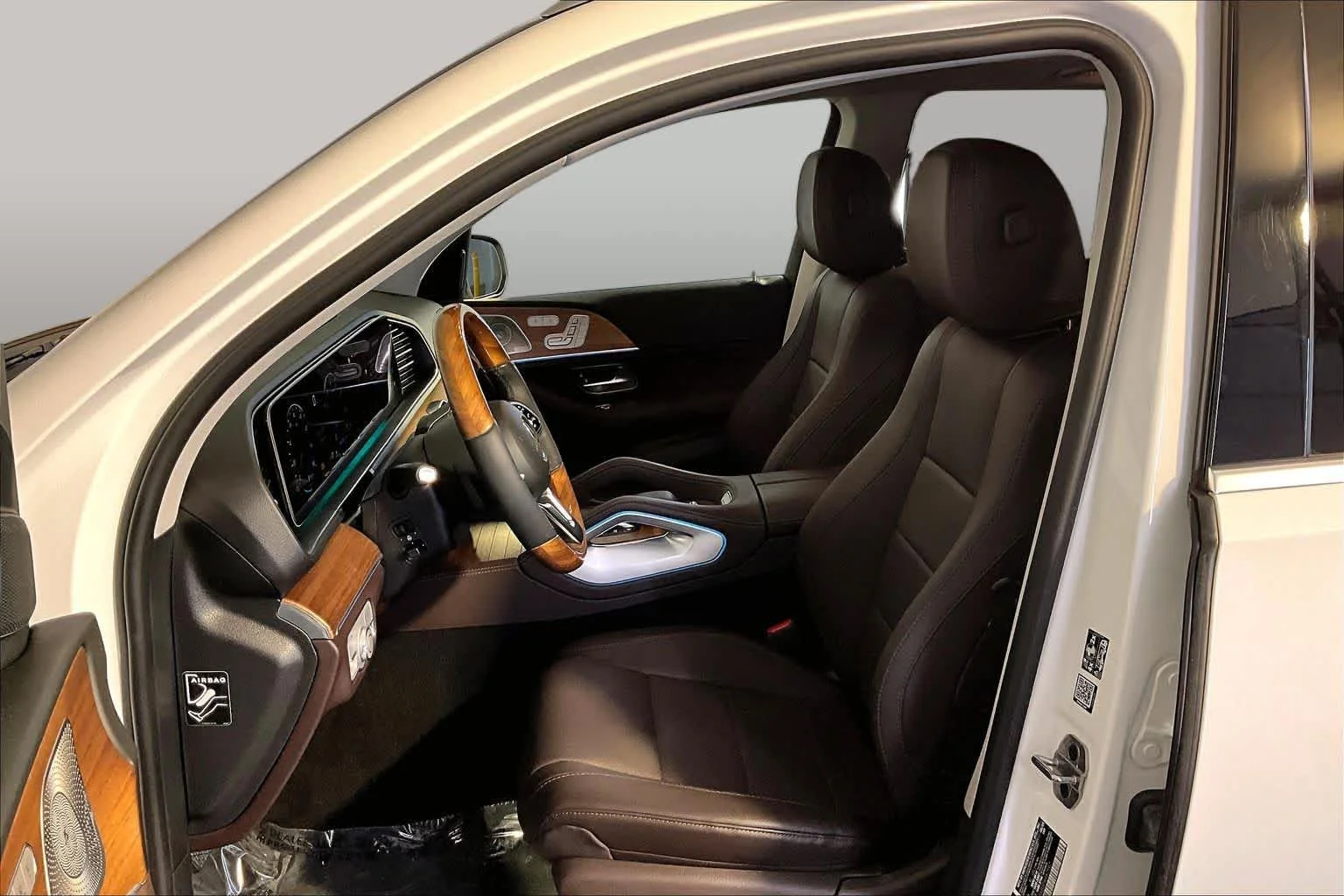 Certified Used 2023 Polar White Mercedes-Benz GLE 450 image 9