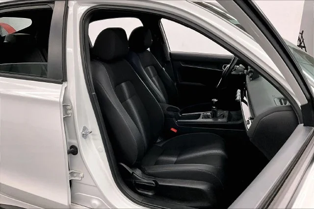 Used 2024 Platinum White Pearl Honda Sport image 8