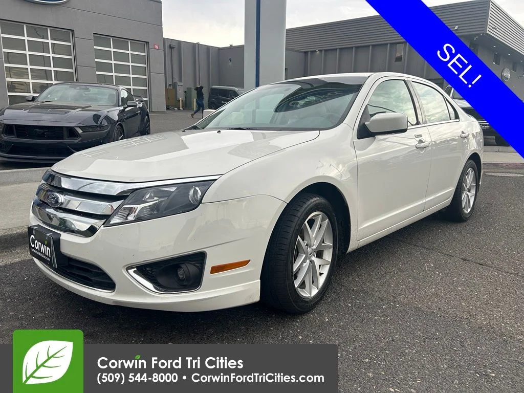 Used 2012 White Ford SEL image 3