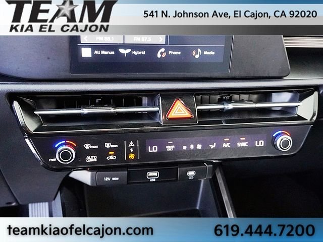 Used 2024 White Kia LX image 28