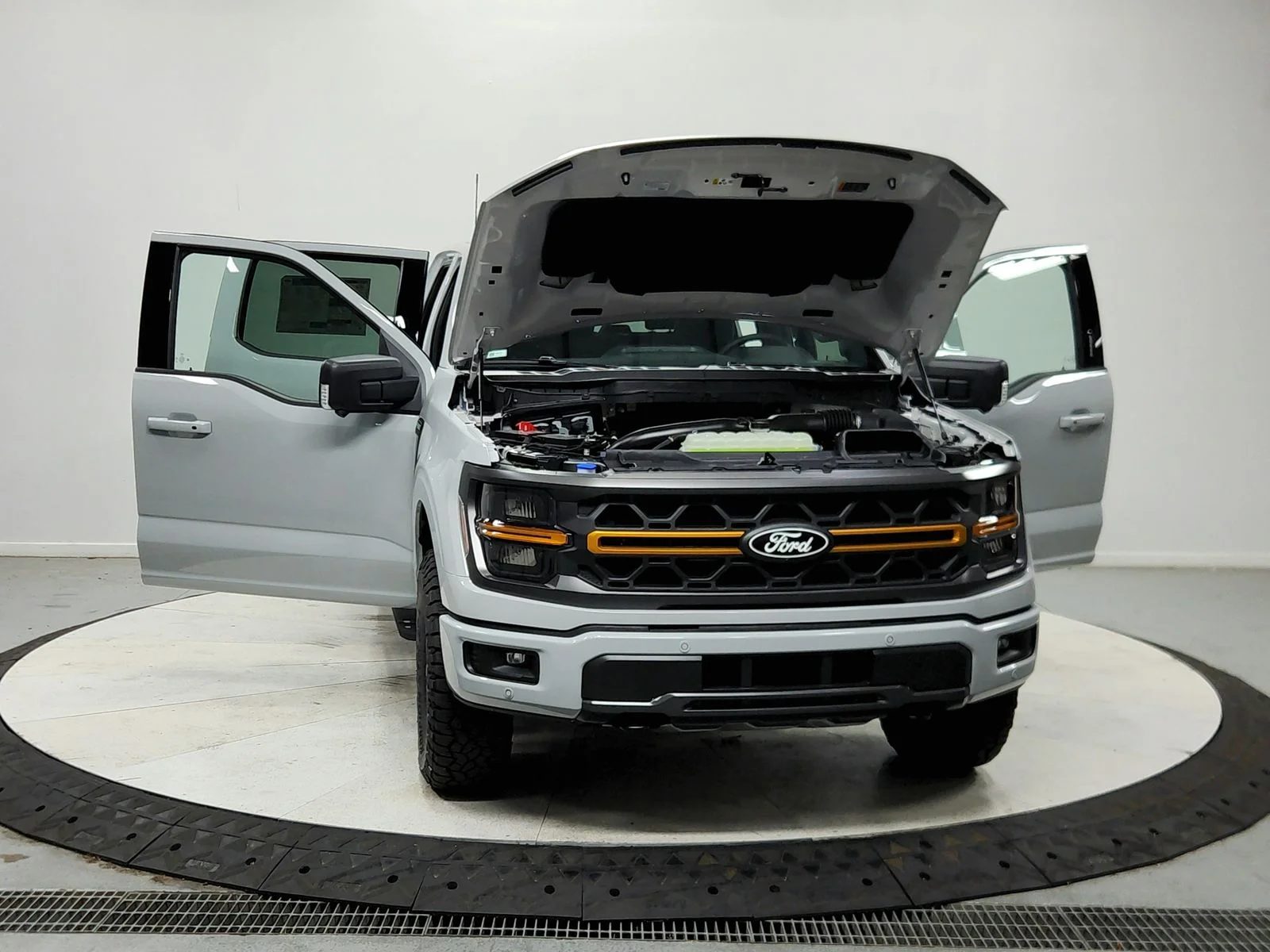 New 2026 White Ford Tremor image 11