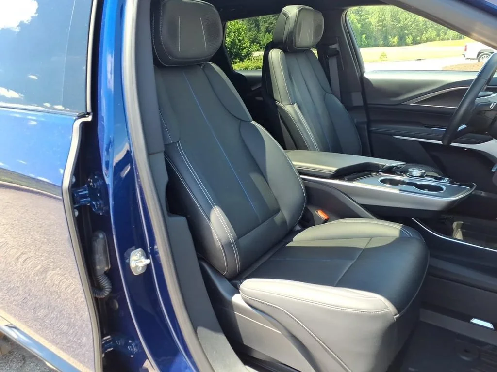 2024 Cadillac LYRIQ Sport 2 - Photo 25