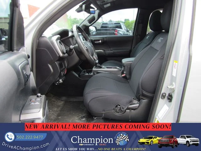 Used 2018 Gray Toyota TRD Off-Road image 11