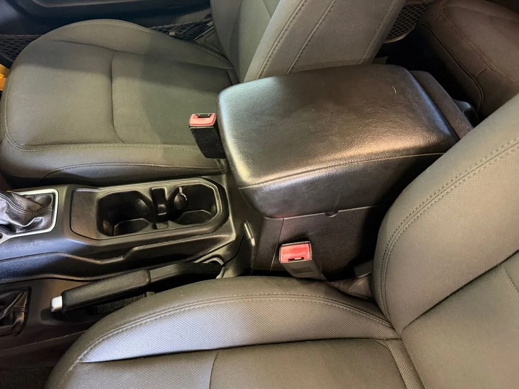 Used 2019 Yellow Jeep Unlimited Sport S image 12