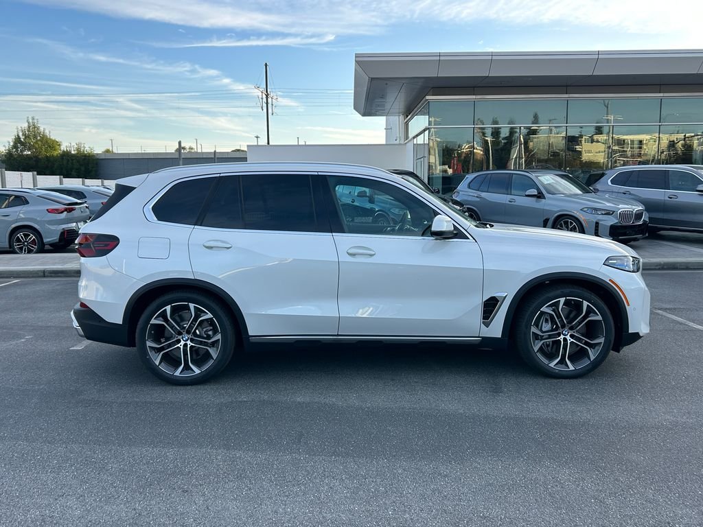 2026 BMW X5 50e - Photo 6