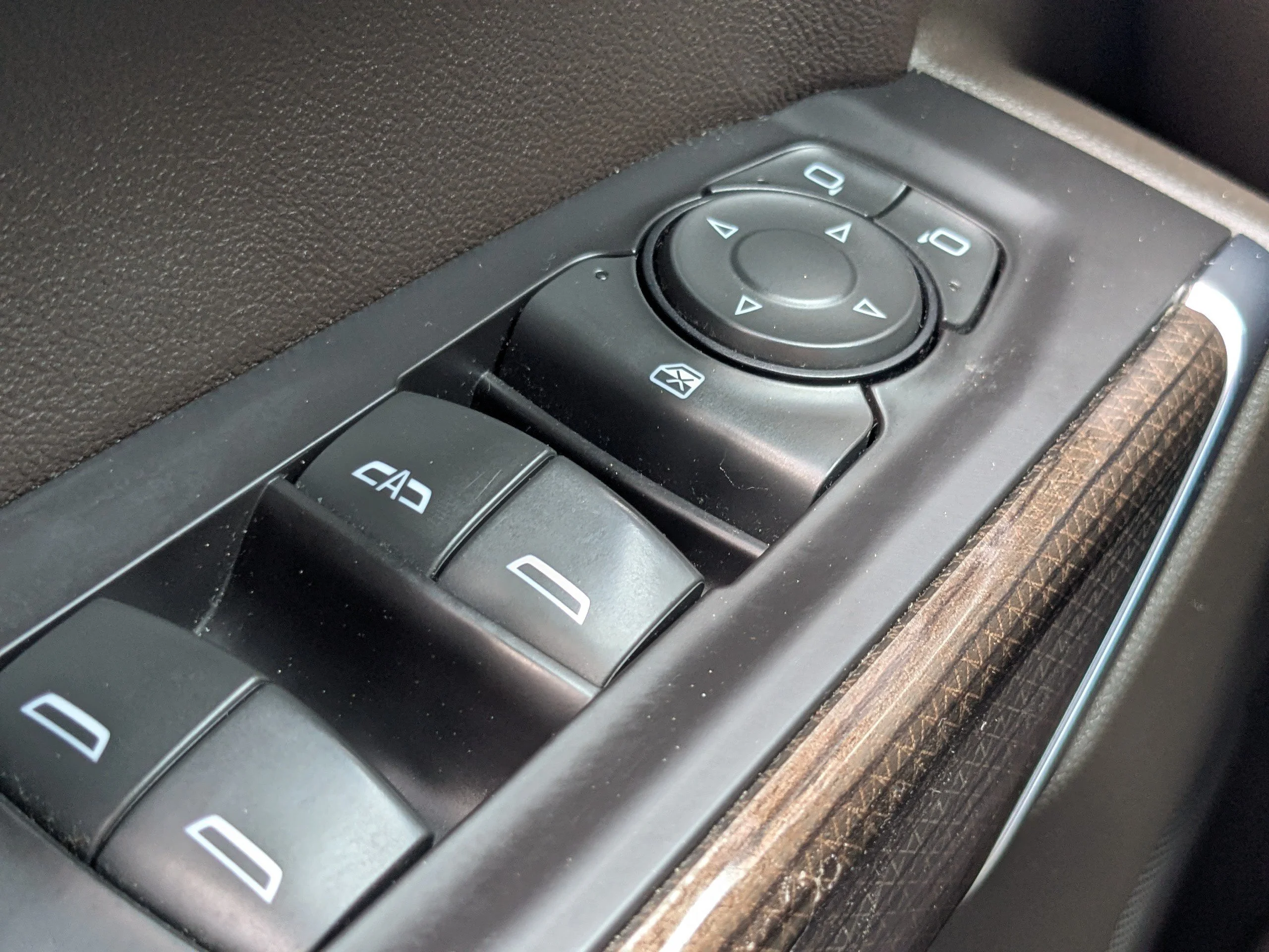 Used 2021 SUMMIT WHITE Chevrolet LT Trail Boss image 26