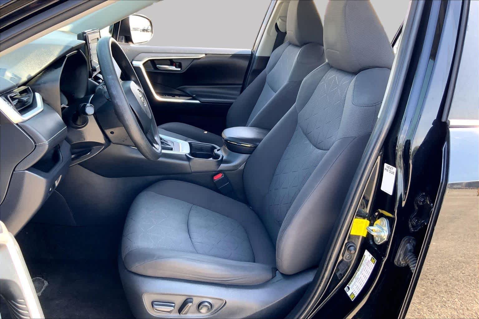 Used 2020 Midnight Black Metallic Toyota XLE image 8
