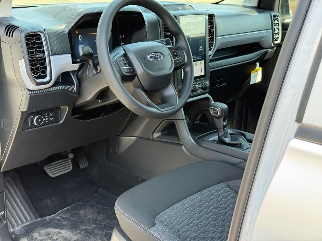 New 2026 Oxford White Ford XL image 6