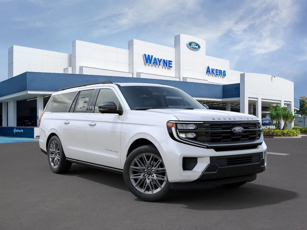 New 2027 Star White Metallic Tri-Coat Ford Platinum image 3
