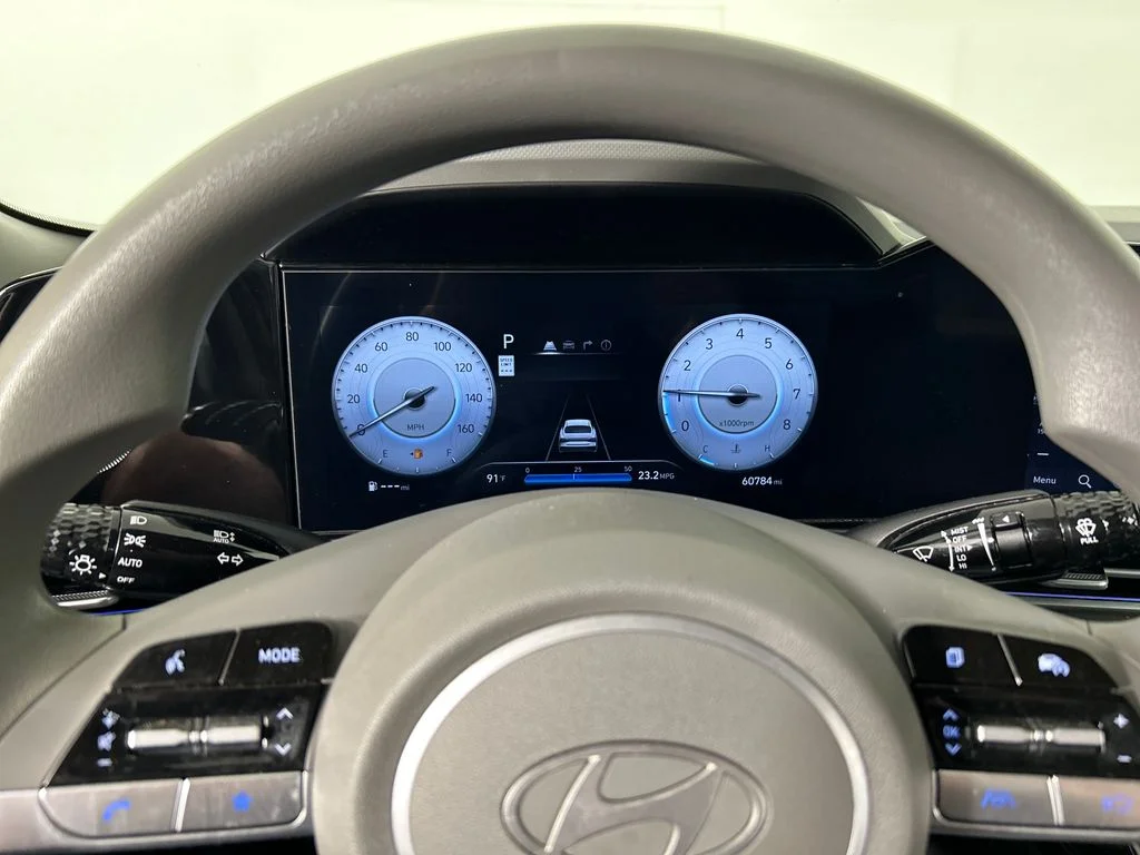 Used 2024 Gray Hyundai SEL image 13