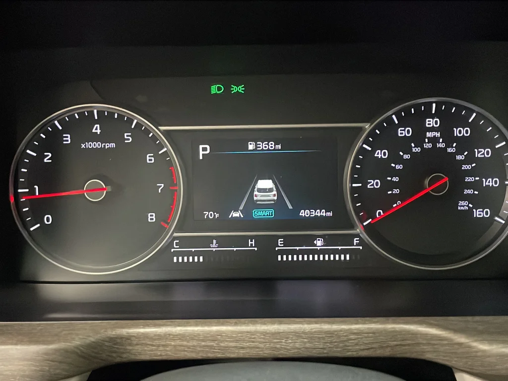 Used 2022 White Kia S X-LINE image 23