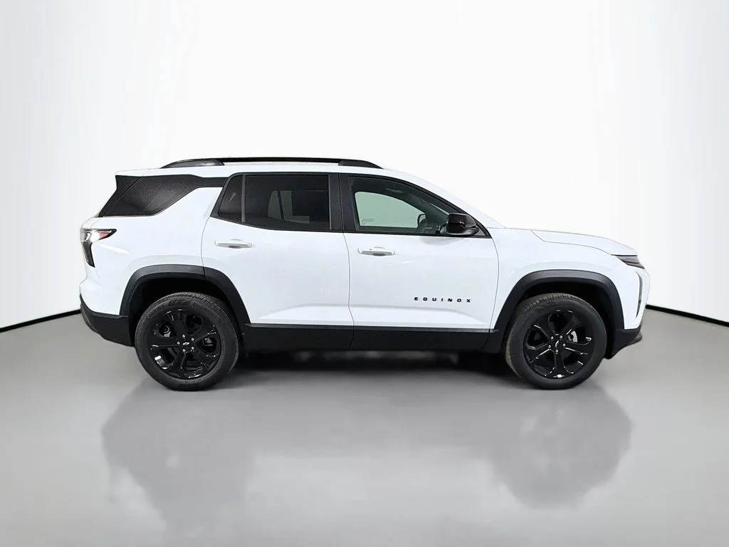 New 2027 White Chevrolet LT image 4