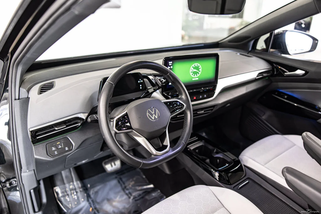 Used 2021 Black Volkswagen Pro S image 20