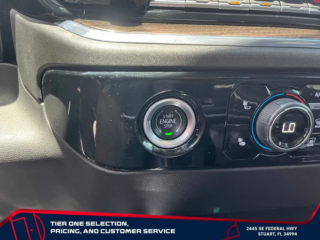 Used 2024 Summit White Chevrolet RST image 29