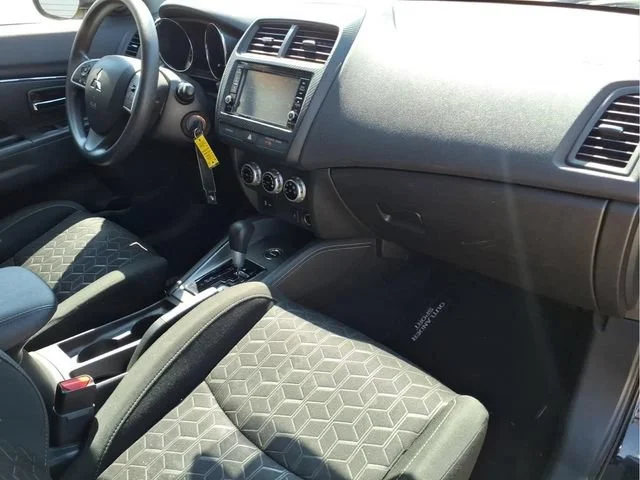 Used 2024  Mitsubishi S image 22