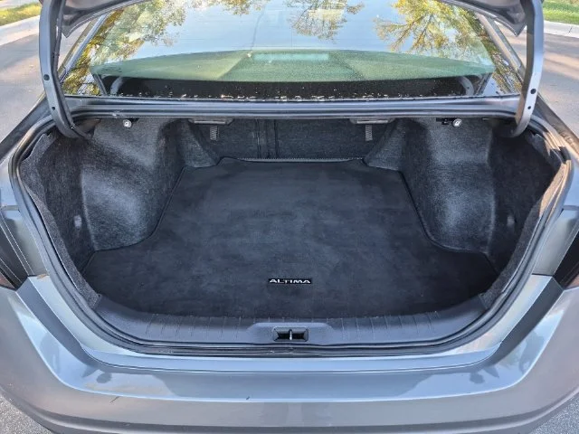 Used 2025 Gray Nissan 2.5 SV image 23