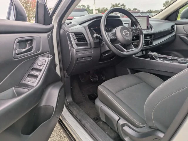 Used 2024 Silver Nissan S image 20