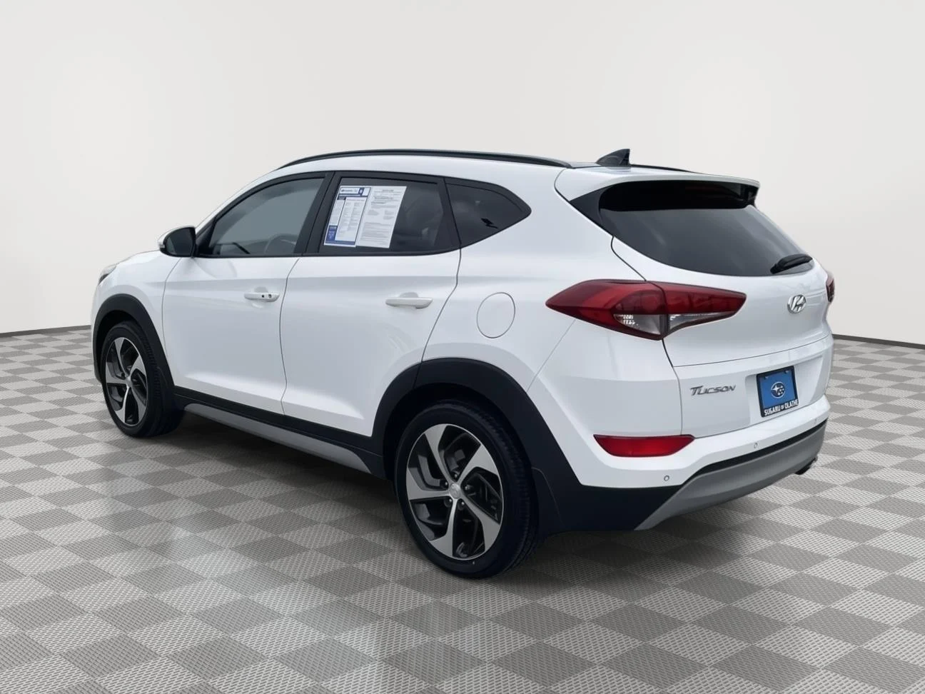 Used 2018 Dazzling White Hyundai Value image 11