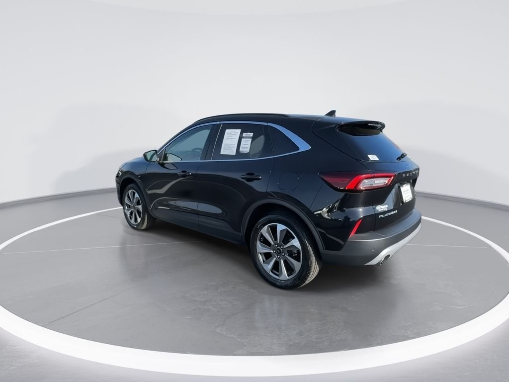 Used 2025  Ford Platinum image 6