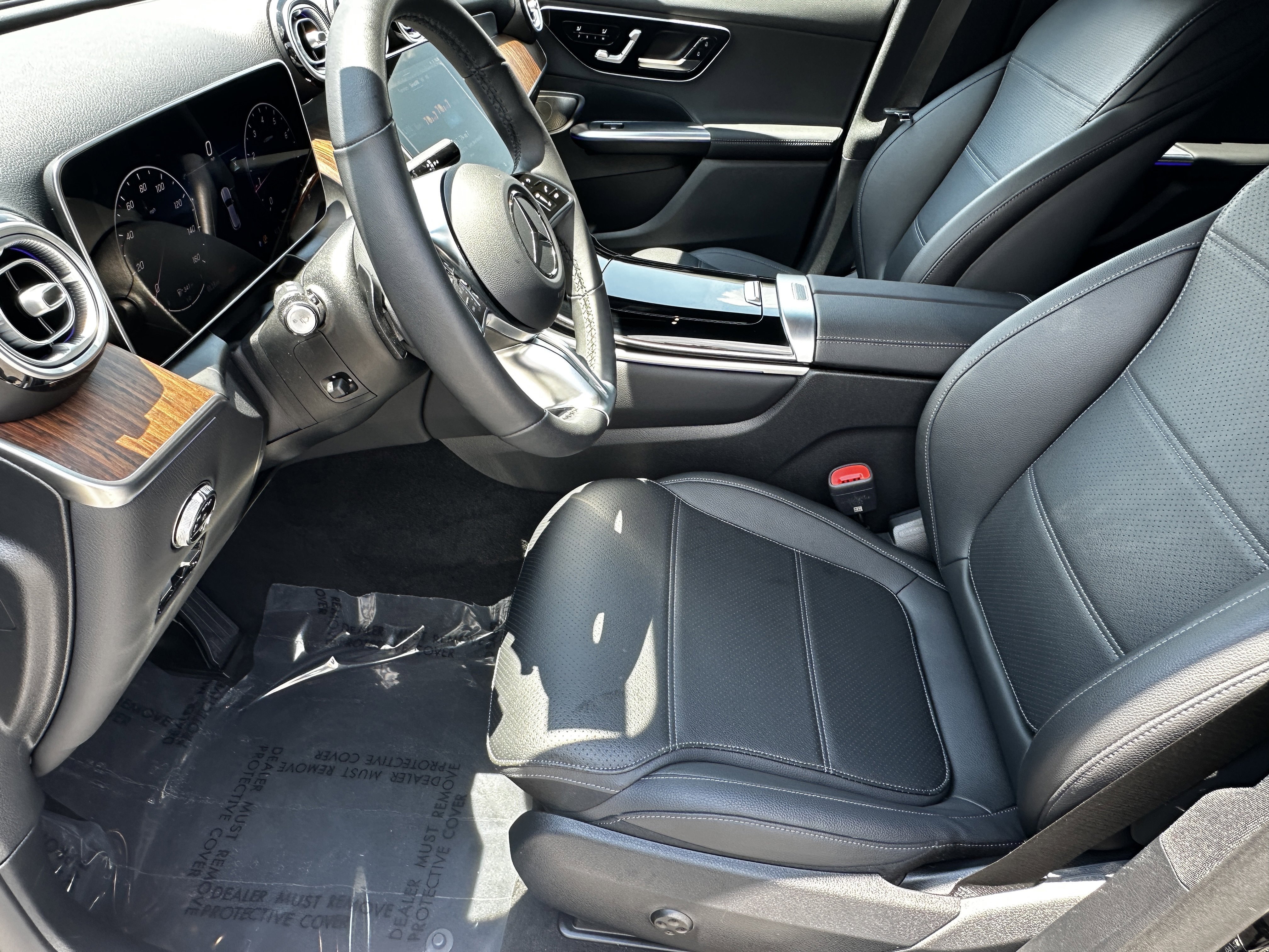 Certified Used 2026 Black Mercedes-Benz GLC 300 image 10