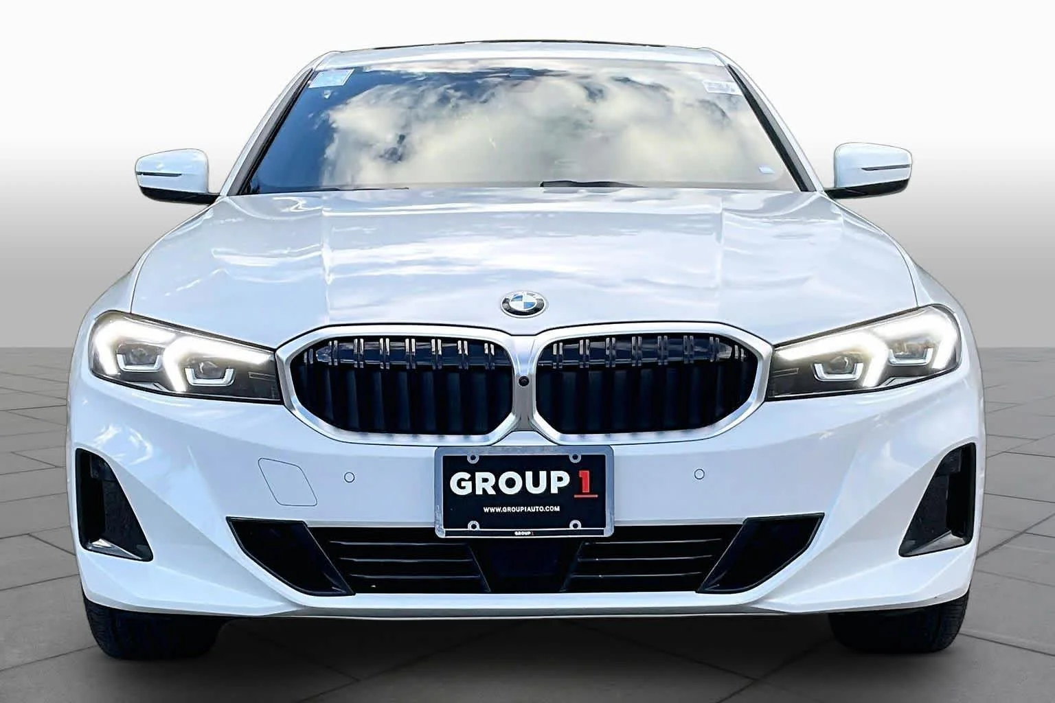 New 2026 Alpine White BMW 330i NA xDrive image 3