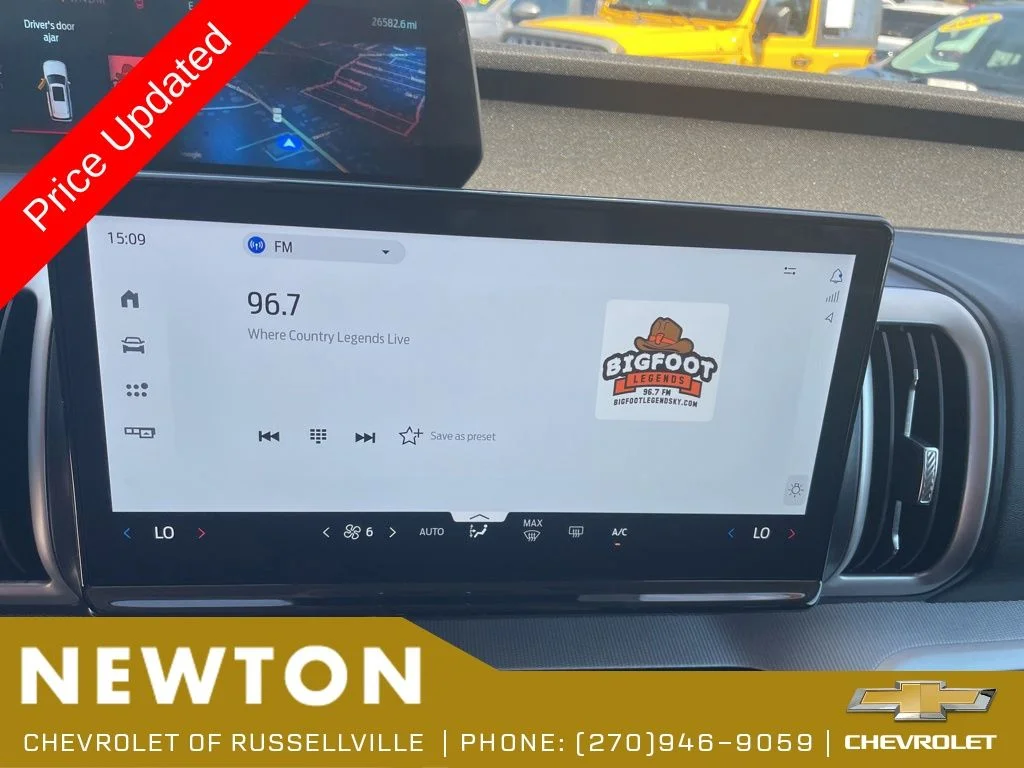Used 2025 Black Ford Active image 10