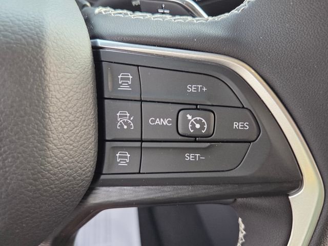 Used 2024 White Jeep Altitude X image 25