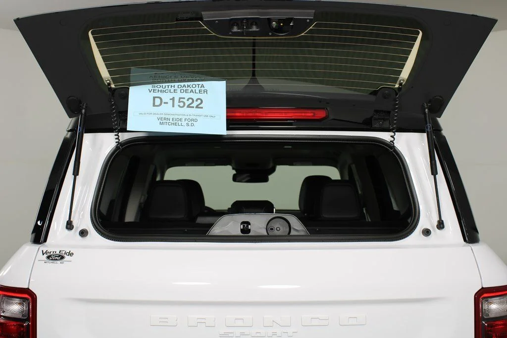 New 2025 Oxford White Ford Outer Banks image 7