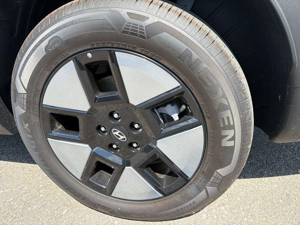 New 2026 White Hyundai SE image 8
