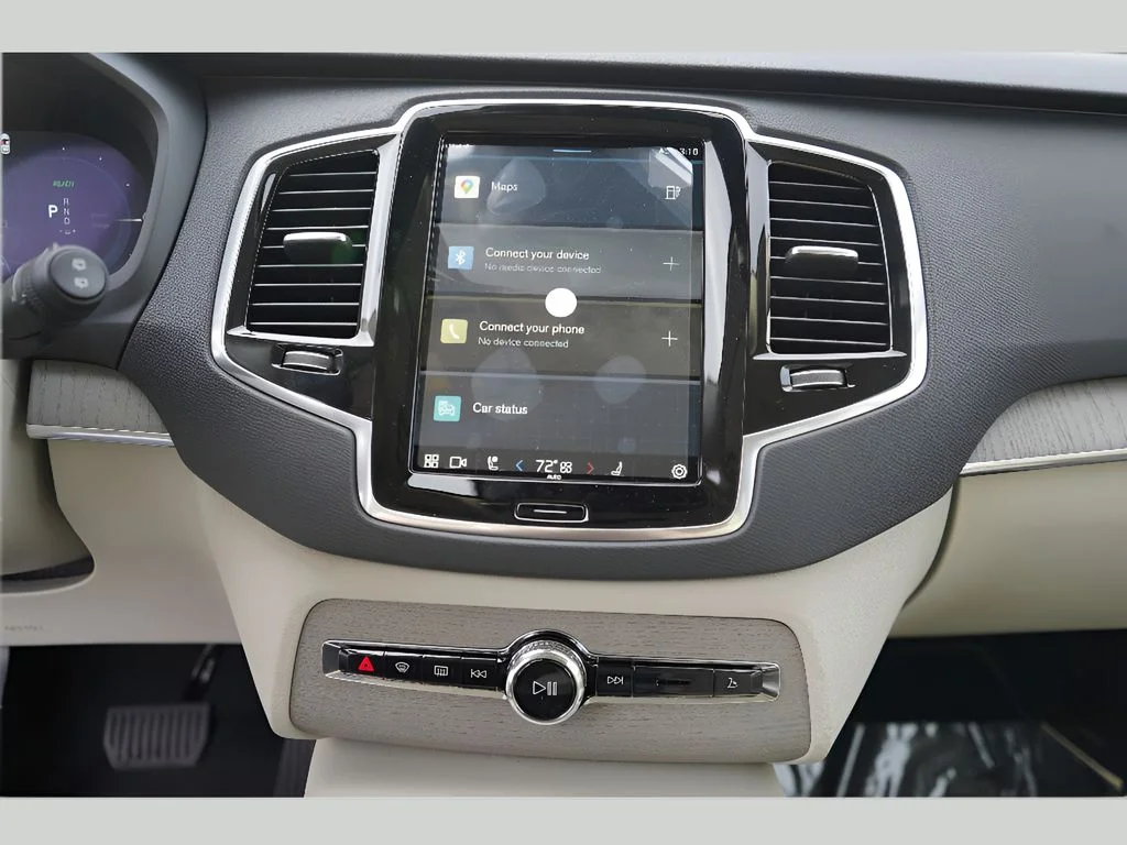 2025 Volvo XC90 Plus - Photo 16