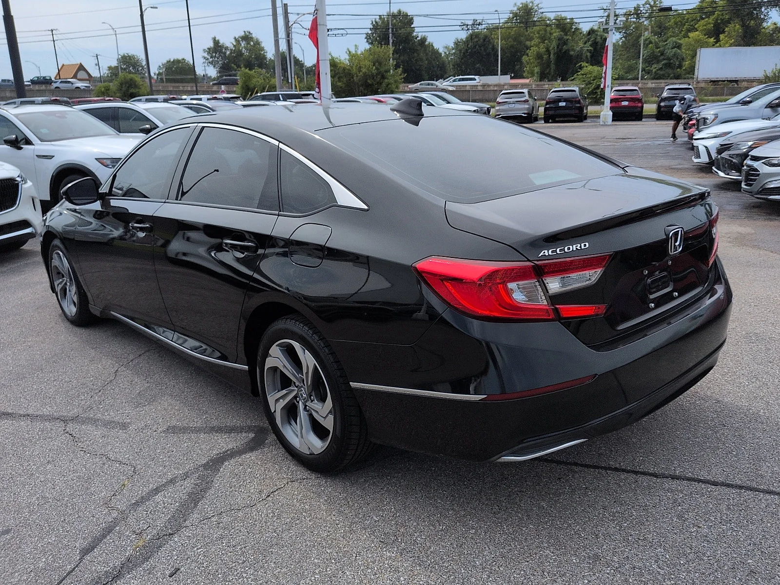 Used 2019 Crystal Black Pearl - BK Honda EX-L 1.5T image 5