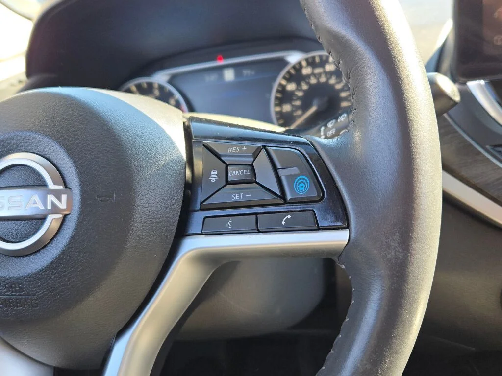 Used 2024 Black Nissan 2.5 SV image 30