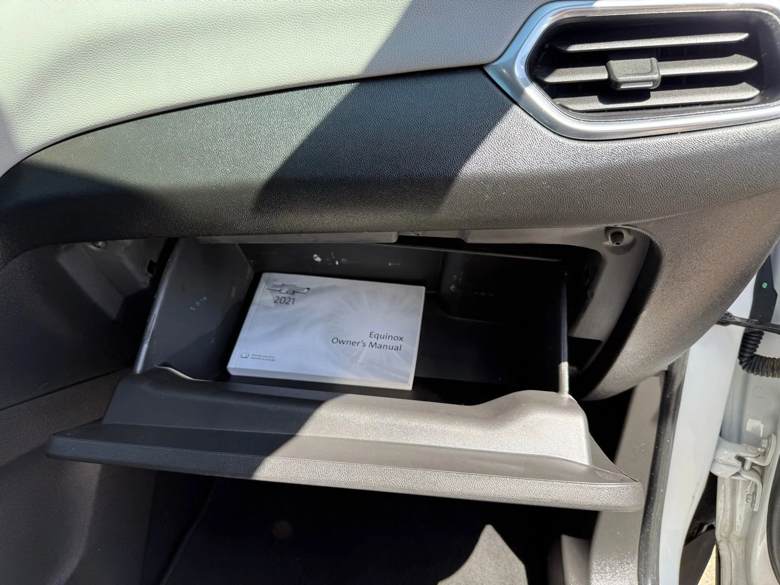 2021 Chevrolet Equinox LS - Photo 28