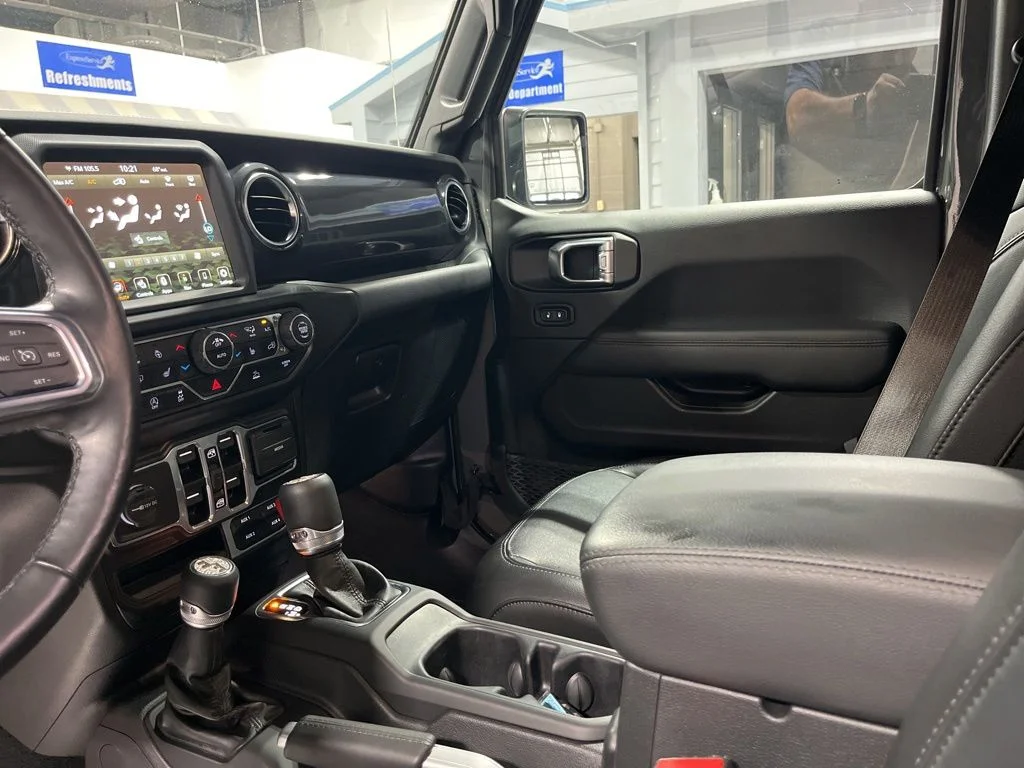 Used 2022 Gray Clearcoat Jeep Unlimited Sahara Altitude image 14
