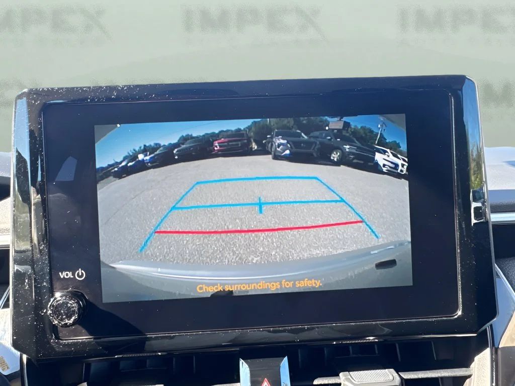 Used 2025 Silver Toyota LE image 18
