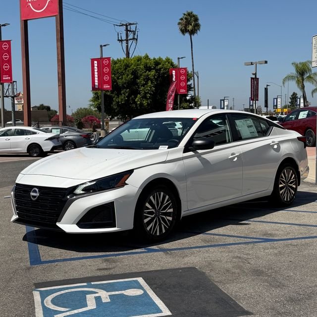 New 2026 Pearl White TriCoat Nissan SV image 3