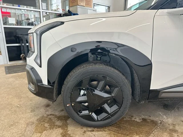 New 2027 Snow White Pearl Kia X-Line S image 20