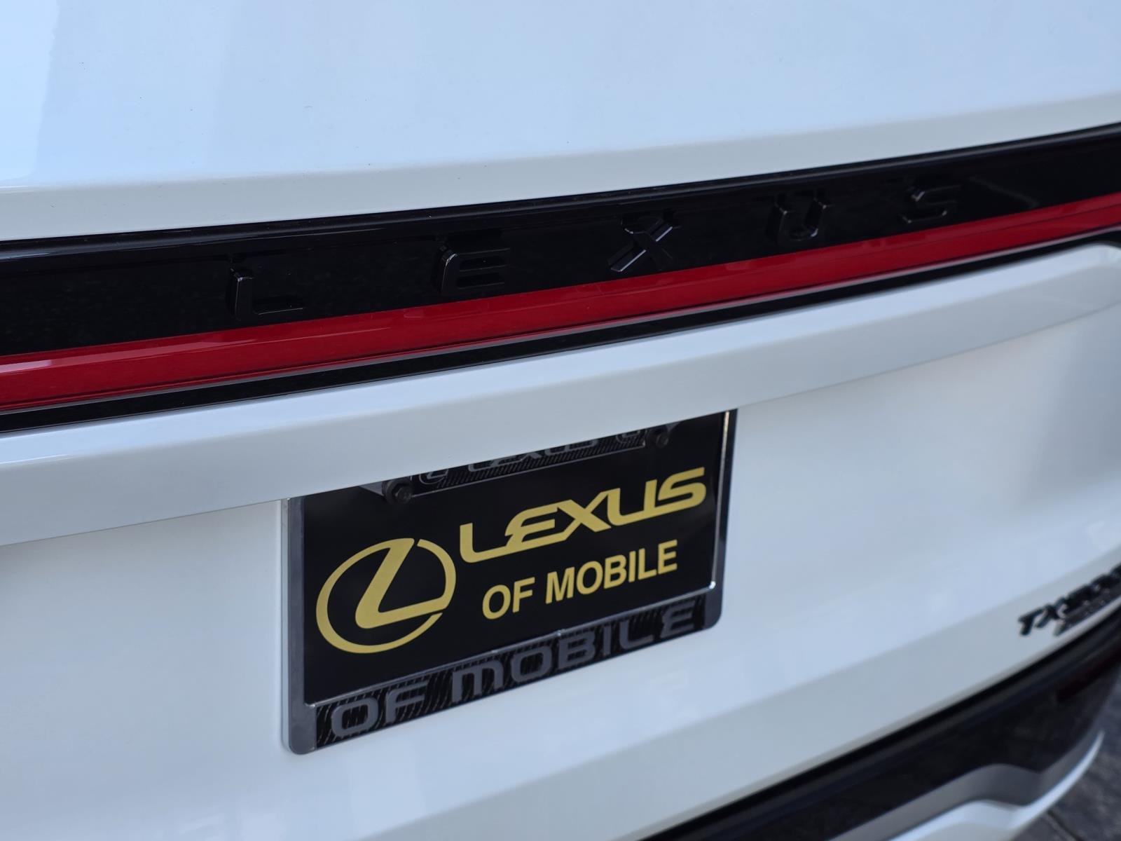 New 2026 Wind Chill Pearl Lexus TX 500h F SPORT PERFORMANCE PREMIUM AWD image 34