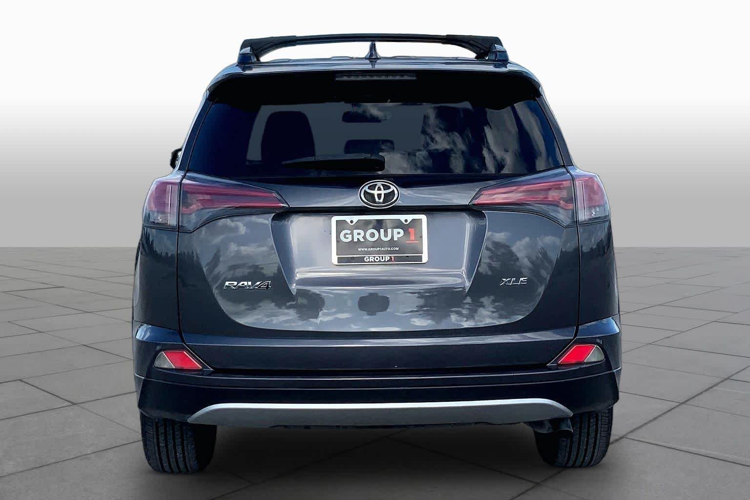 Used 2017 Magnetic Gray Metallic Toyota XLE image 5