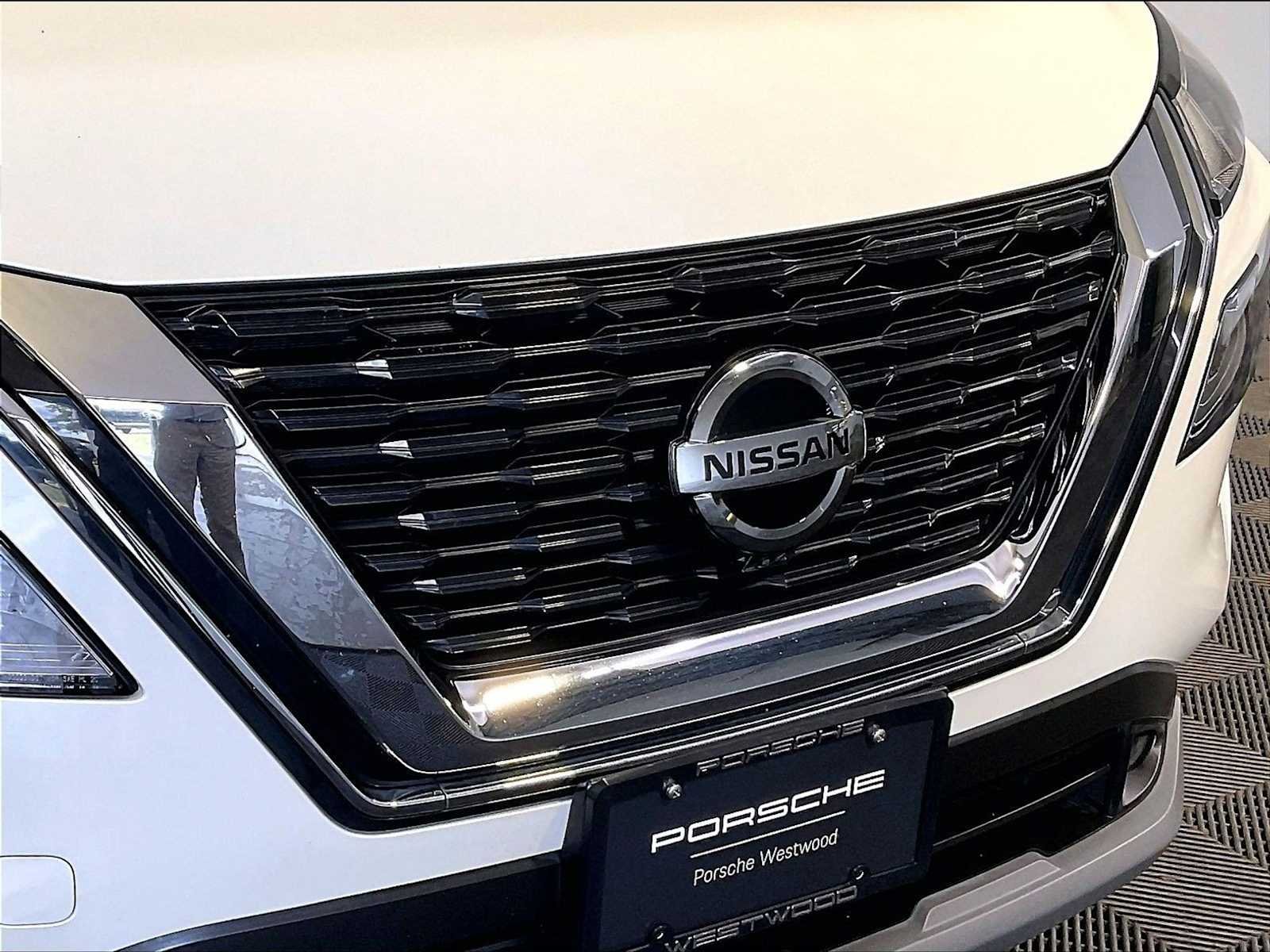 Used 2021 Pearl White Tricoat Nissan SV image 34