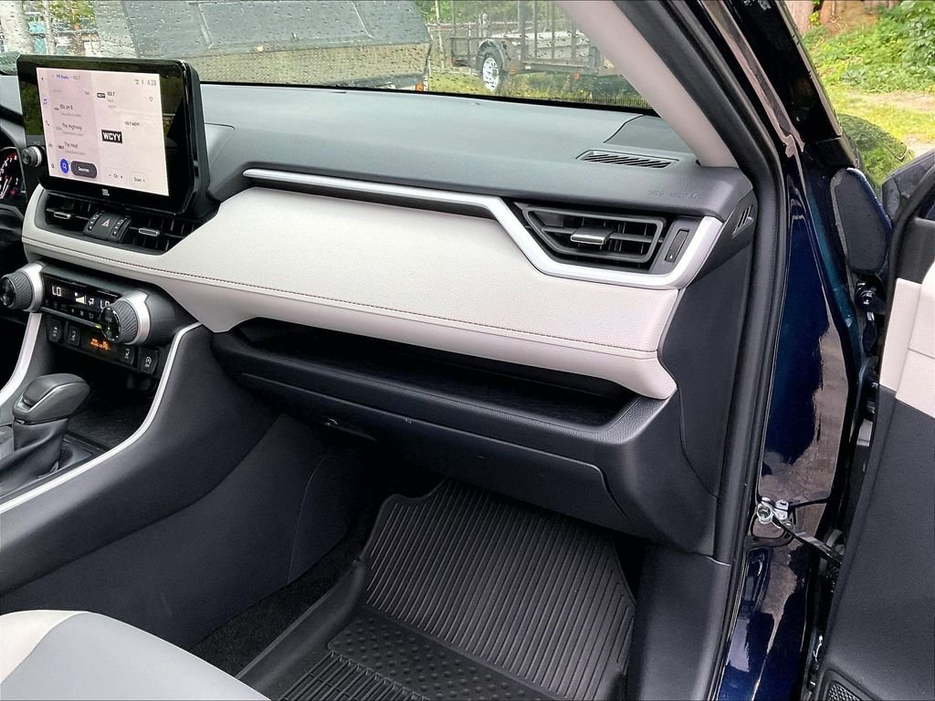 Used 2025 Blueprint Toyota XLE Premium image 13