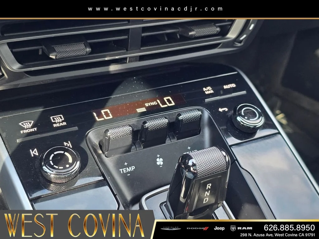 Used 2022  Porsche Turbo S image 35