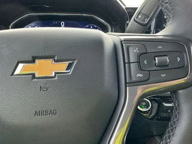 Used 2024 Summit White Chevrolet High Country image 31