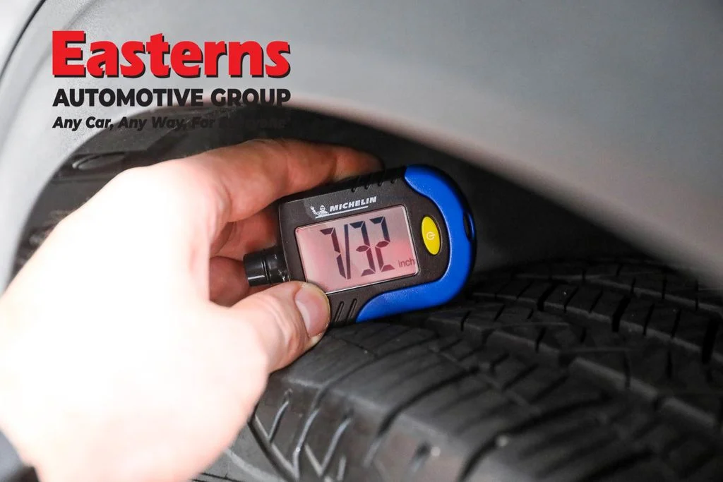 Used 2021 Blue Ford SE image 26