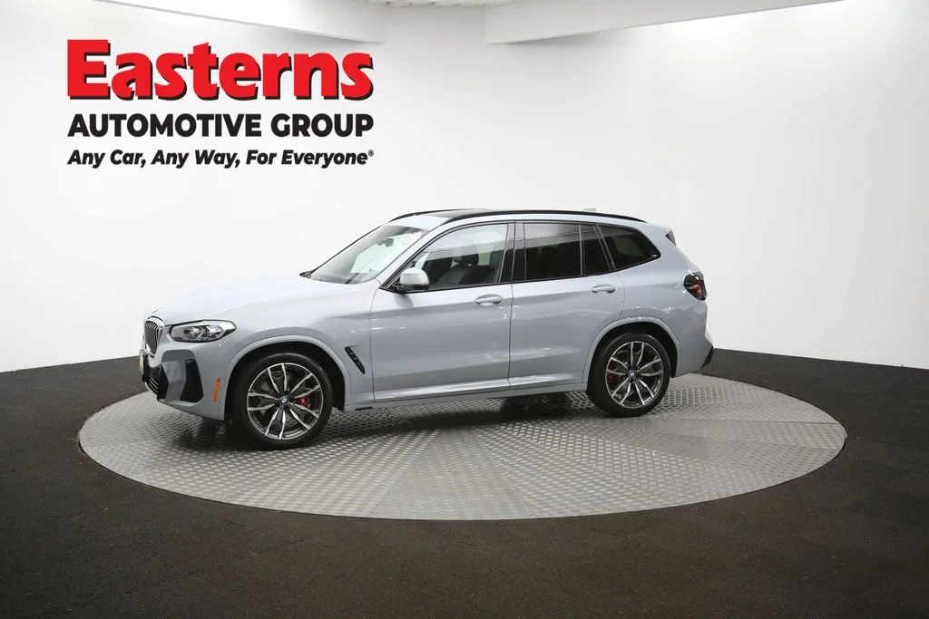 Used 2022 Gray BMW sDrive30i image 59