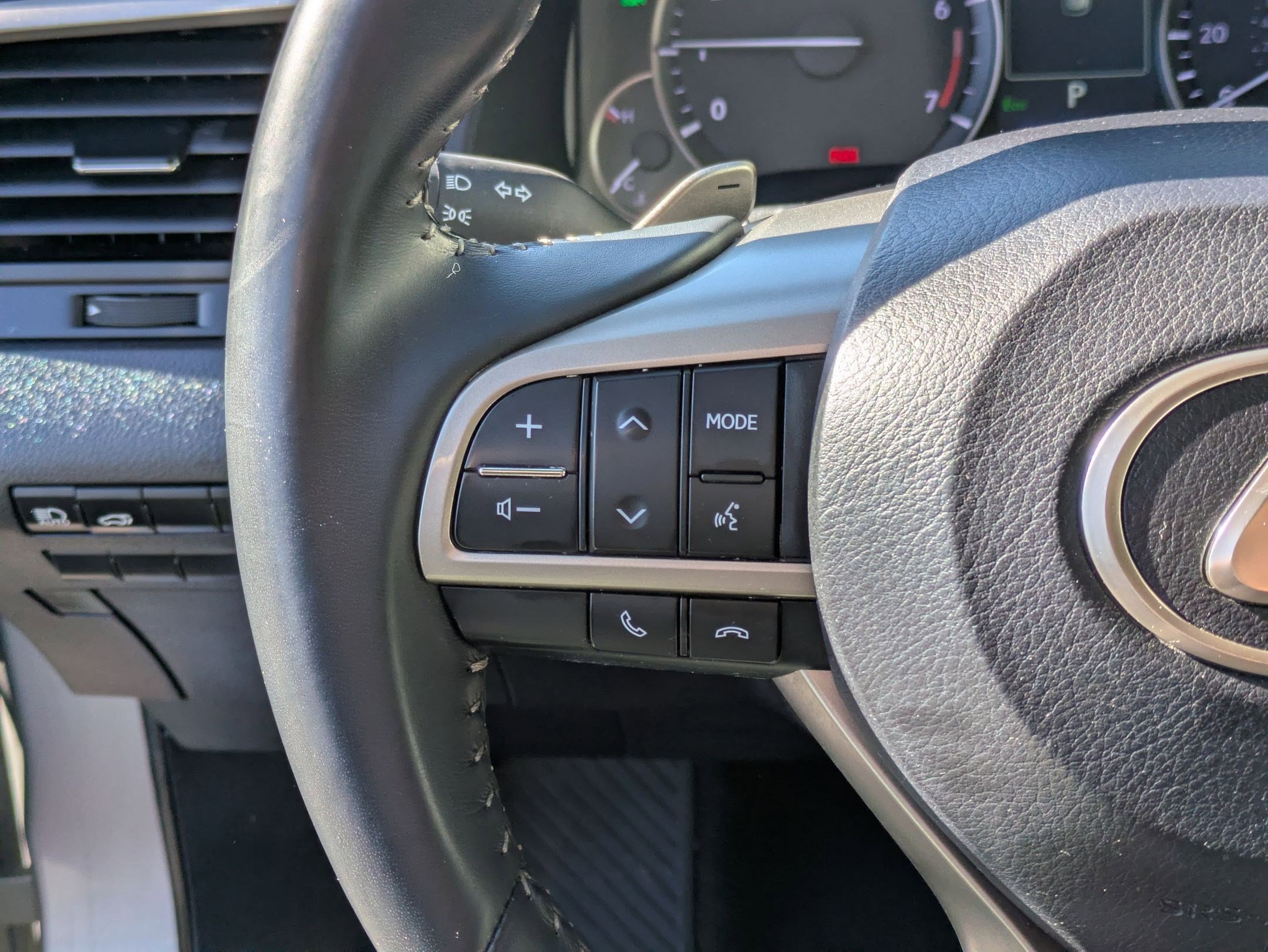Used 2022 Silver Lexus RX 350 image 17