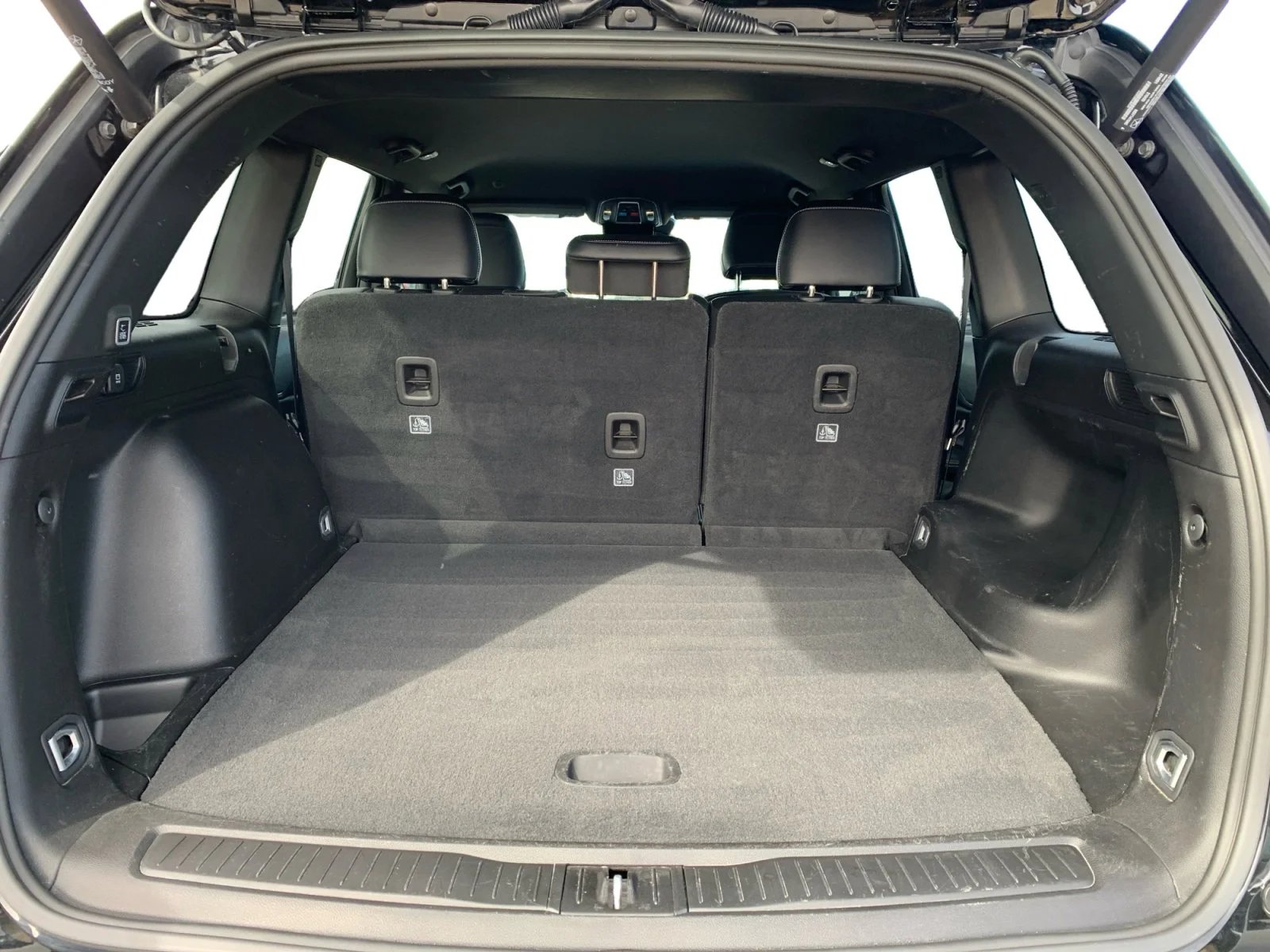 Certified Used 2025 Black Jeep Altitude image 19