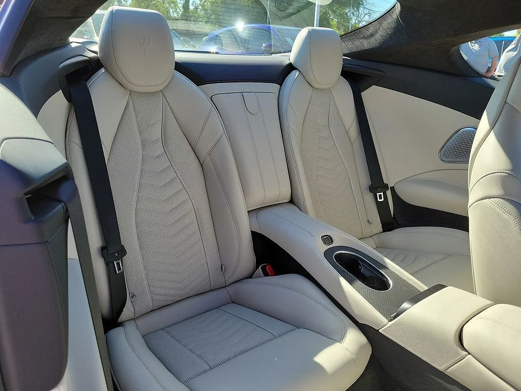 Used 2024 Nero Assoluto Maserati Trofeo image 15