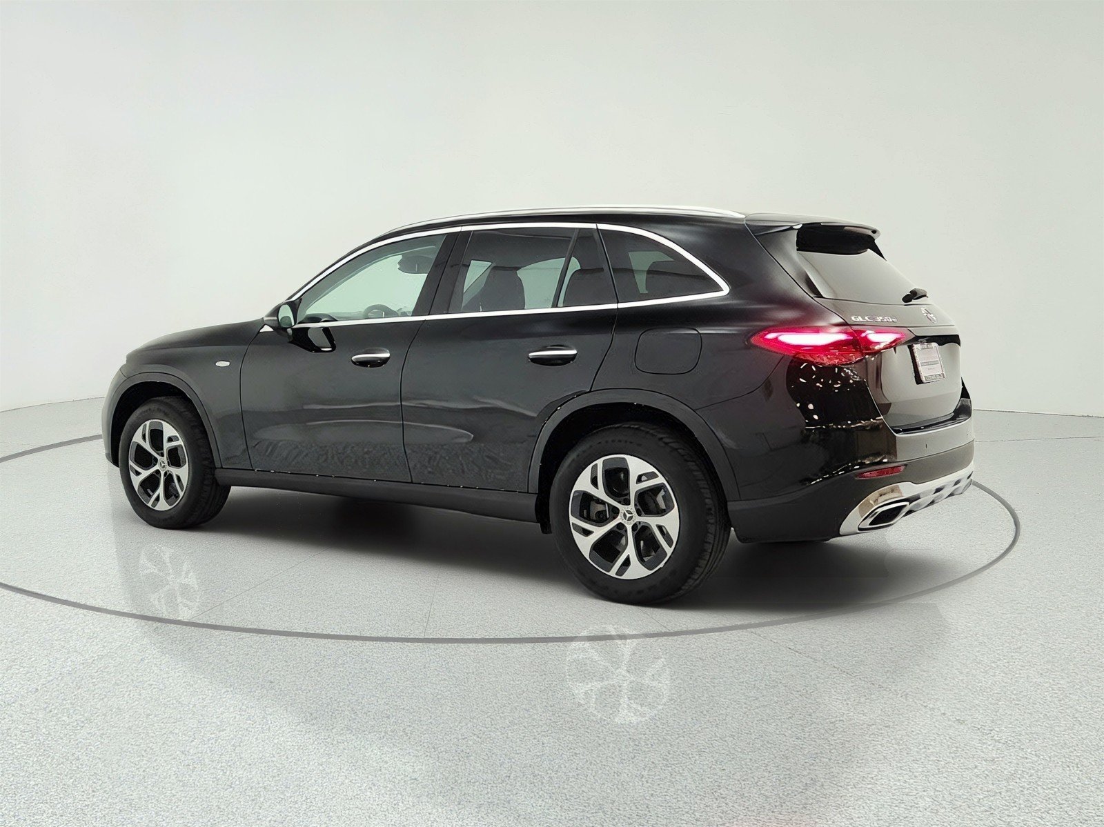 Used 2025 Black Mercedes-Benz GLC 350e 4MATIC® SUV image 7