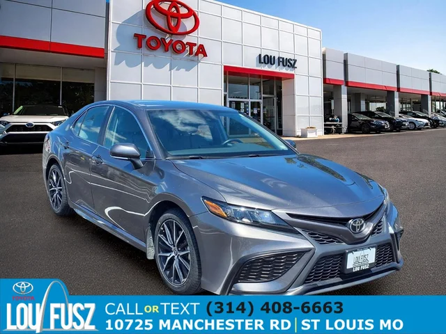 2024 Toyota Camry SE